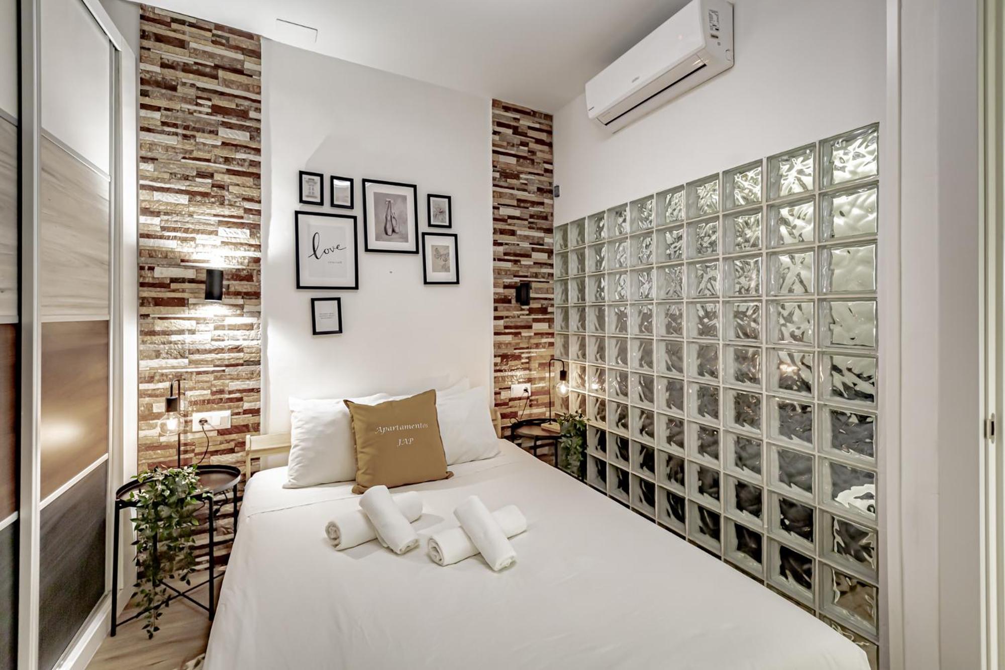 Apartamentos Franco Rodriguez Madrid Rum bild